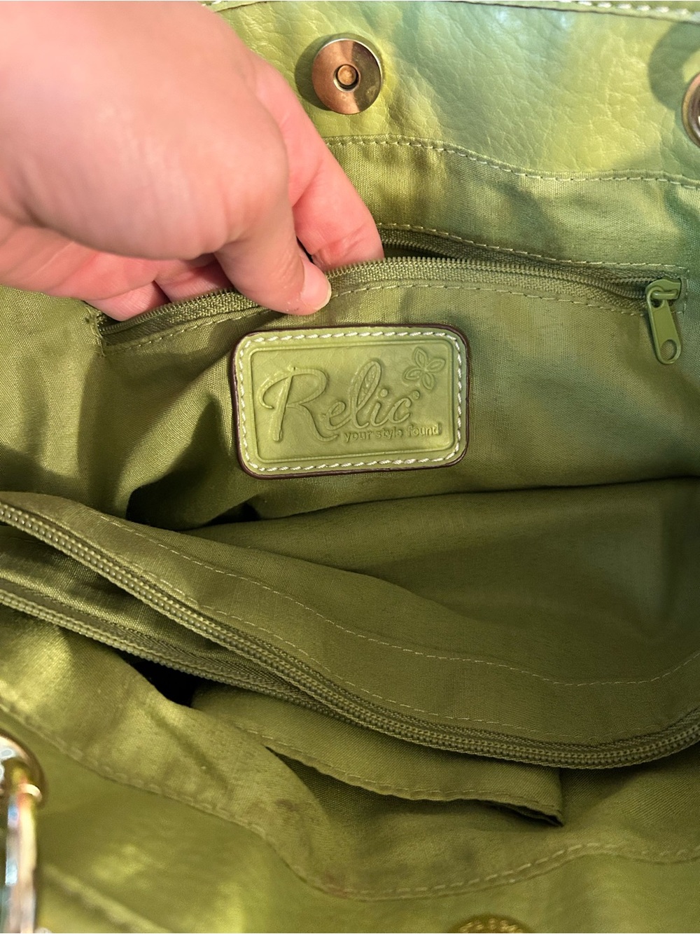 Relic Olive Green Leather Shoulder Bag - Picture 4 of 10
